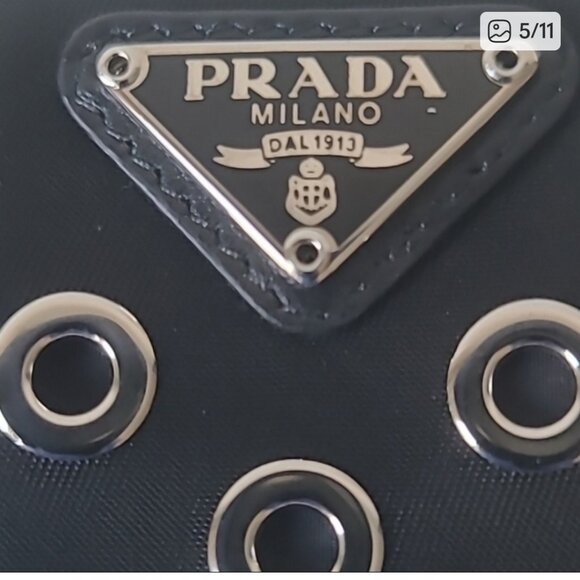 PRADA Zip Daino Wallet - Picture 5 of 11